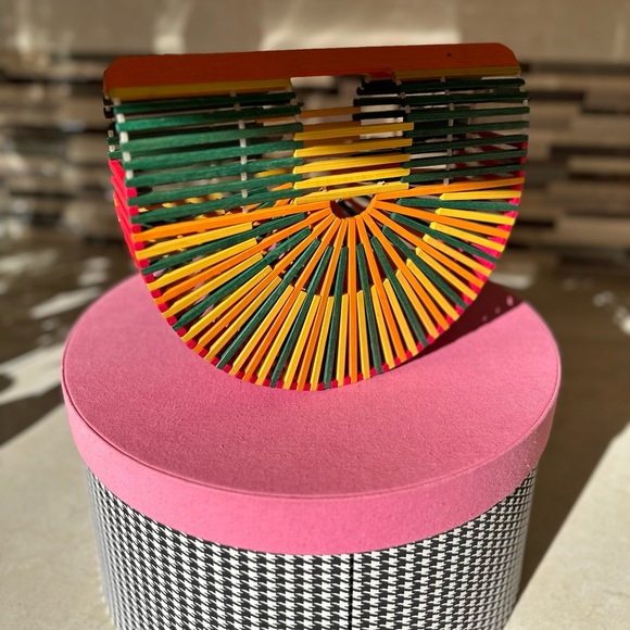 Handcrafted Bamboo Beach Tote -
Eco-Friendly & Stylish - Picture 9 of 12